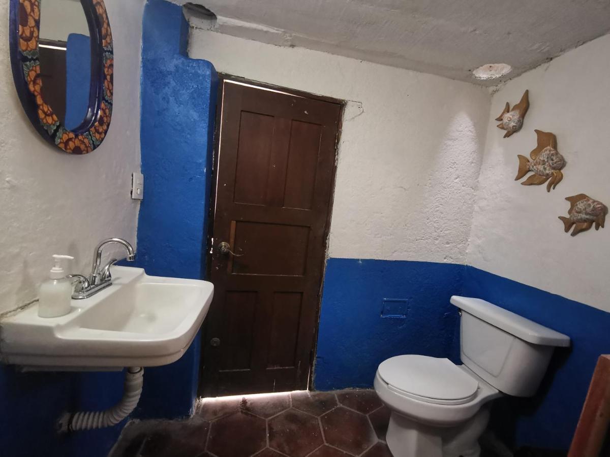 Хостел La Casa Del Abuelo Альенде Экстерьер фото